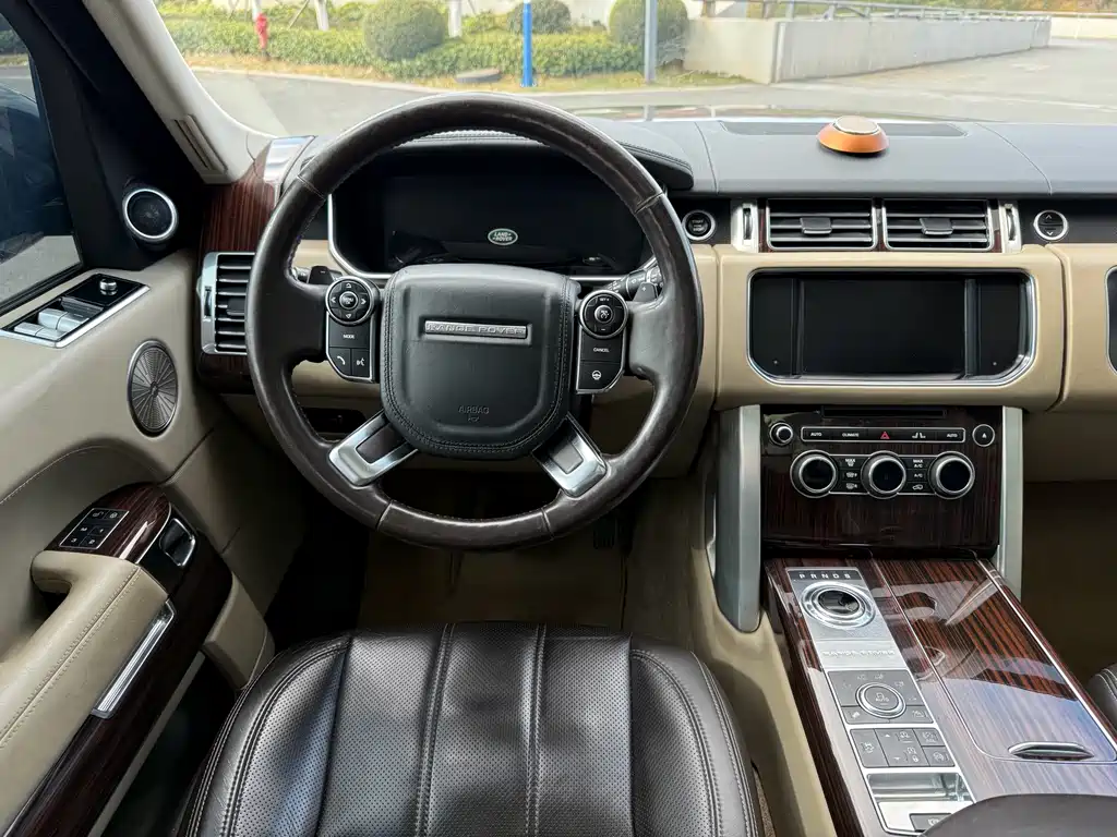 Land Rover Range Rover 2013 — фото 10