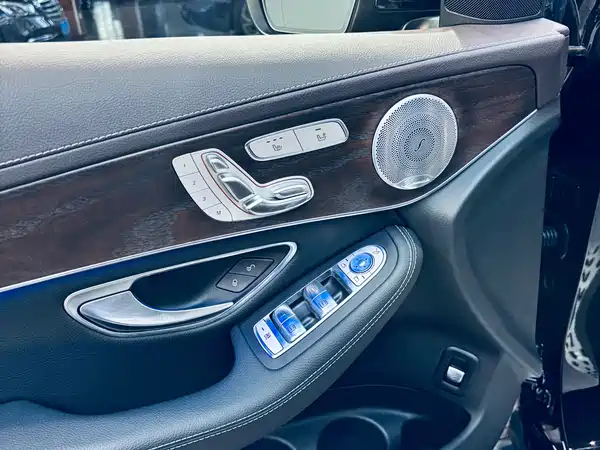 Mercedes-Benz GLC 2021