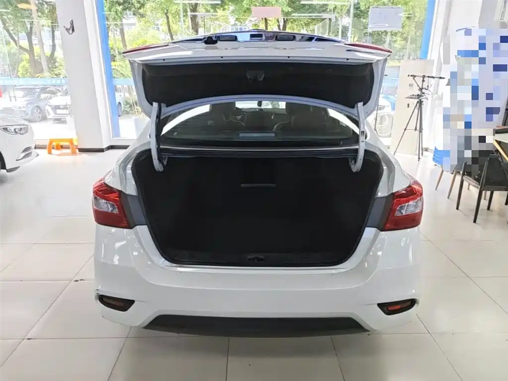 Nissan Sylphy 2017 — фото 19