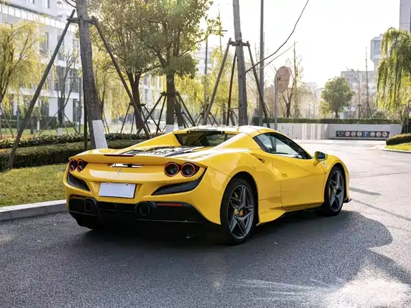 Ferrari F8 2020