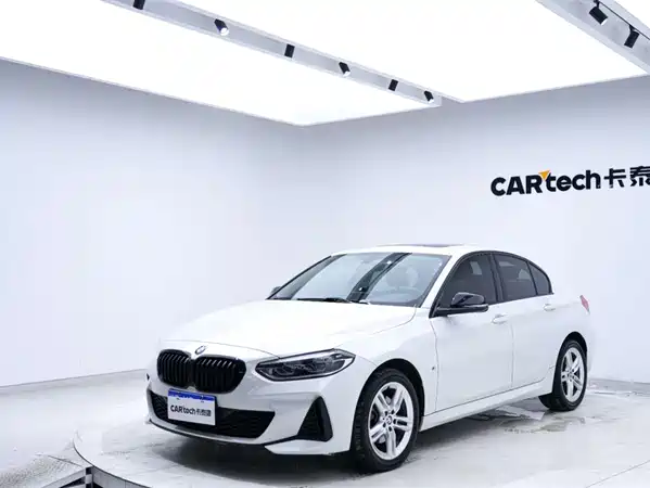 BMW 1 Series 2022