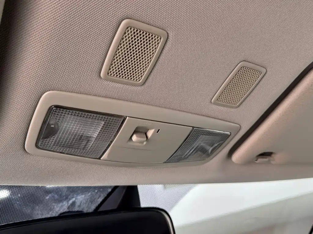 Mitsubishi Outlander 2022 — фото 14
