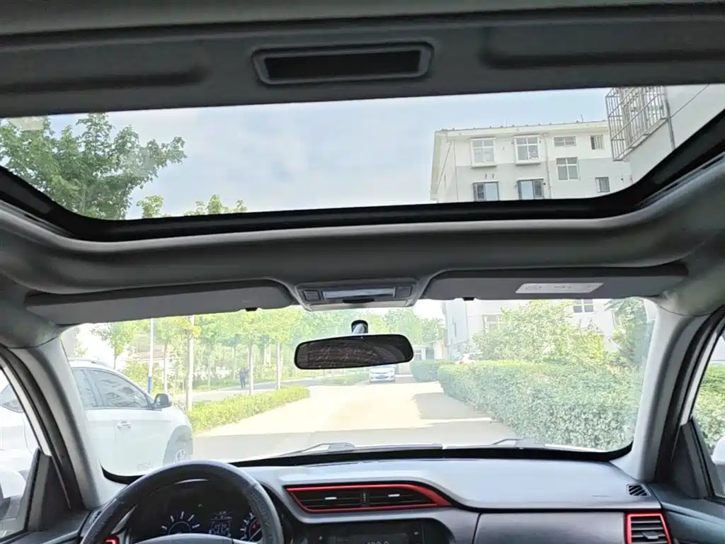 Chery Tiggo 3 2018 — фото 18