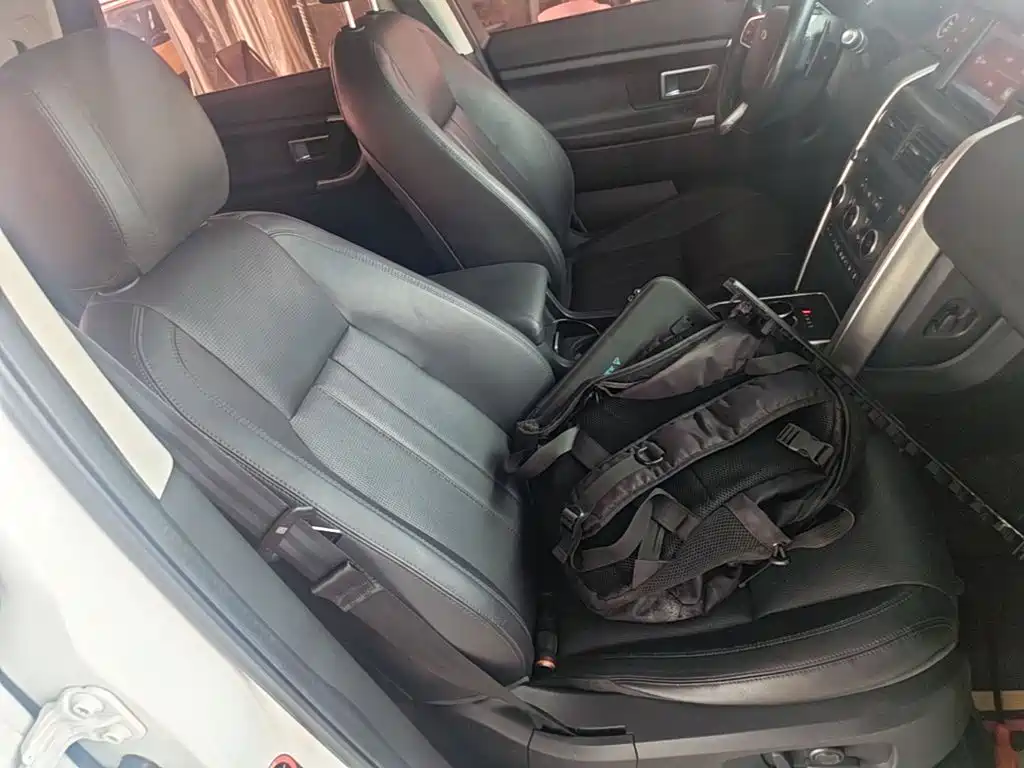 Land Rover Discovery Sport 2018 — фото 25