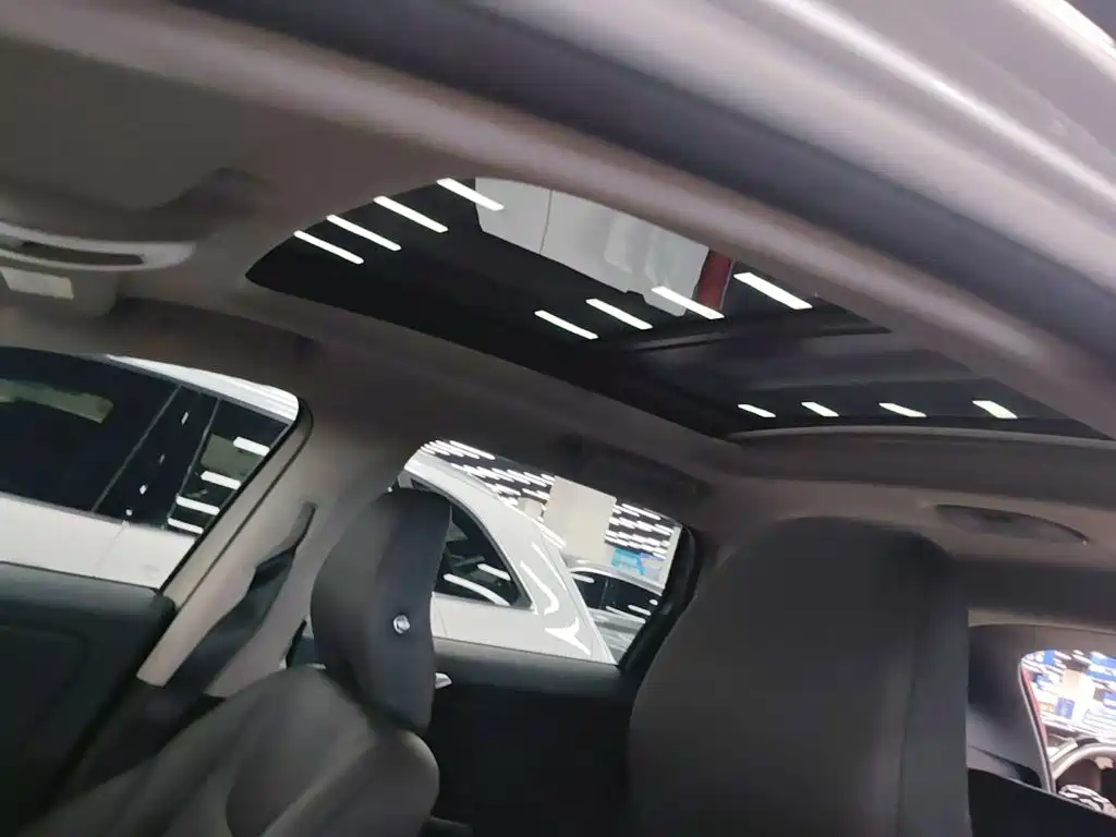 Volvo XC60 2015 — фото 18