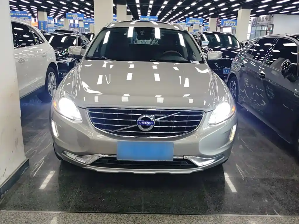 Volvo XC60 2015 — фото 3