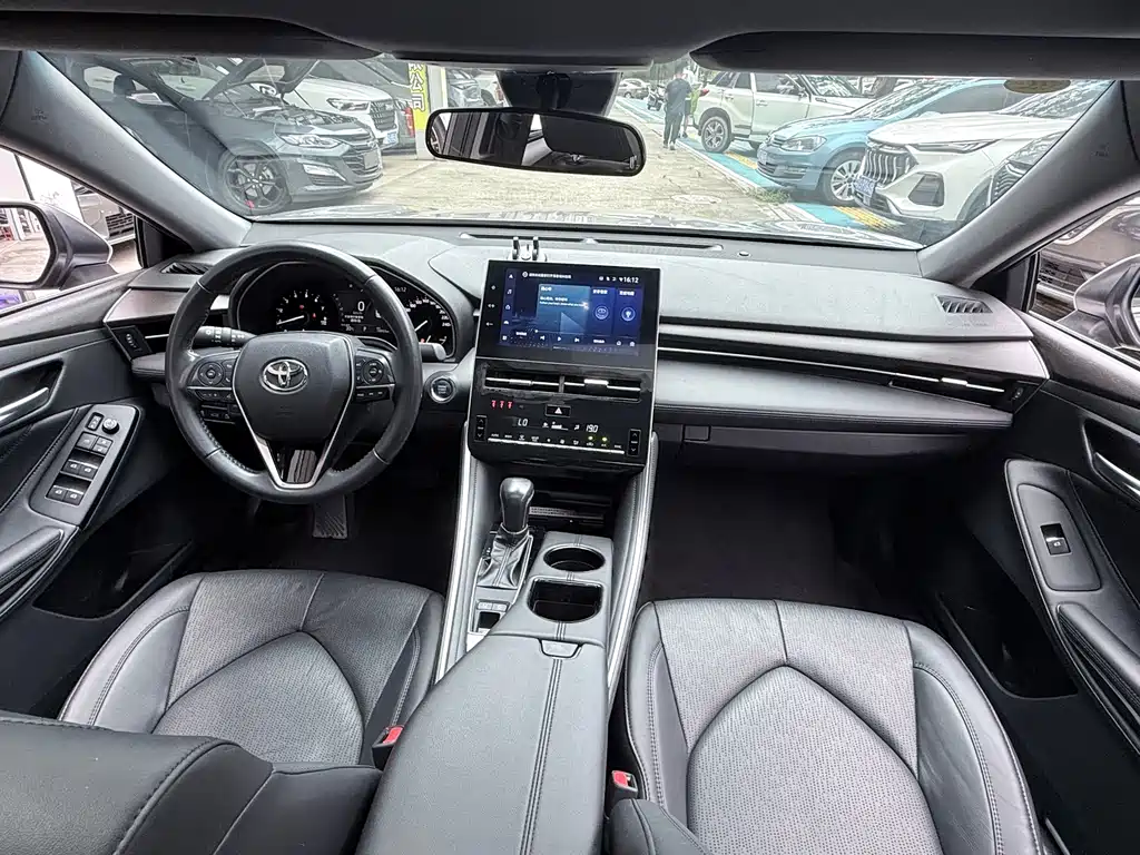 Toyota Avalon 2023 — фото 10