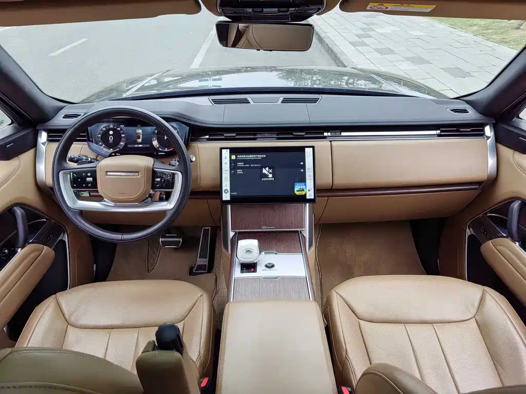Land Rover Range Rover 2024 — фото 12