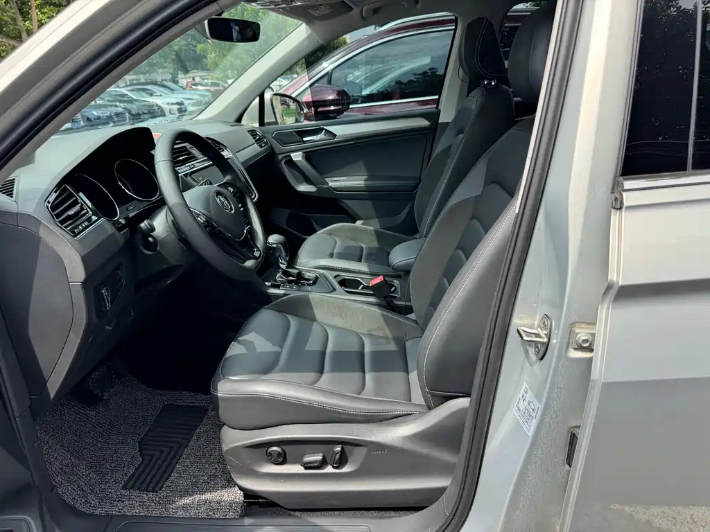 Volkswagen Tiguan L 2020