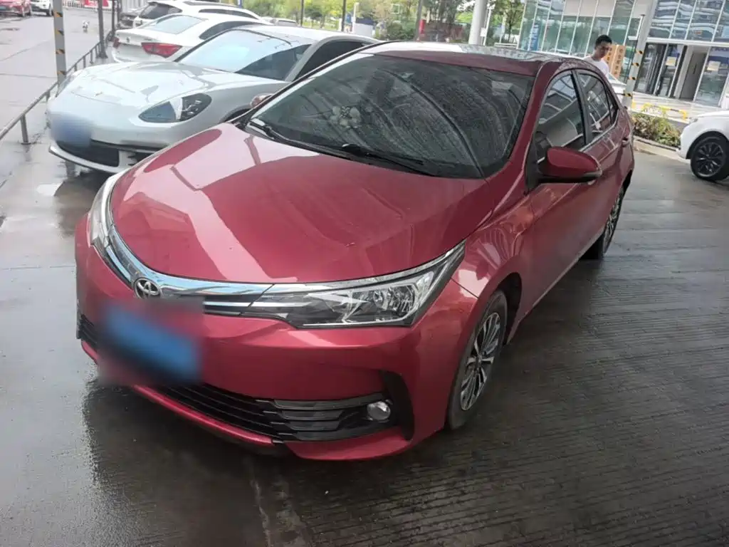 Toyota Corolla 2019 — фото 1