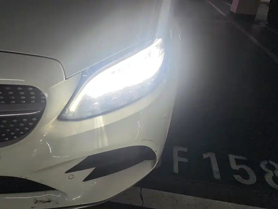 Mercedes-Benz C-Class 2020