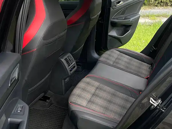 Volkswagen Golf GTI 2023