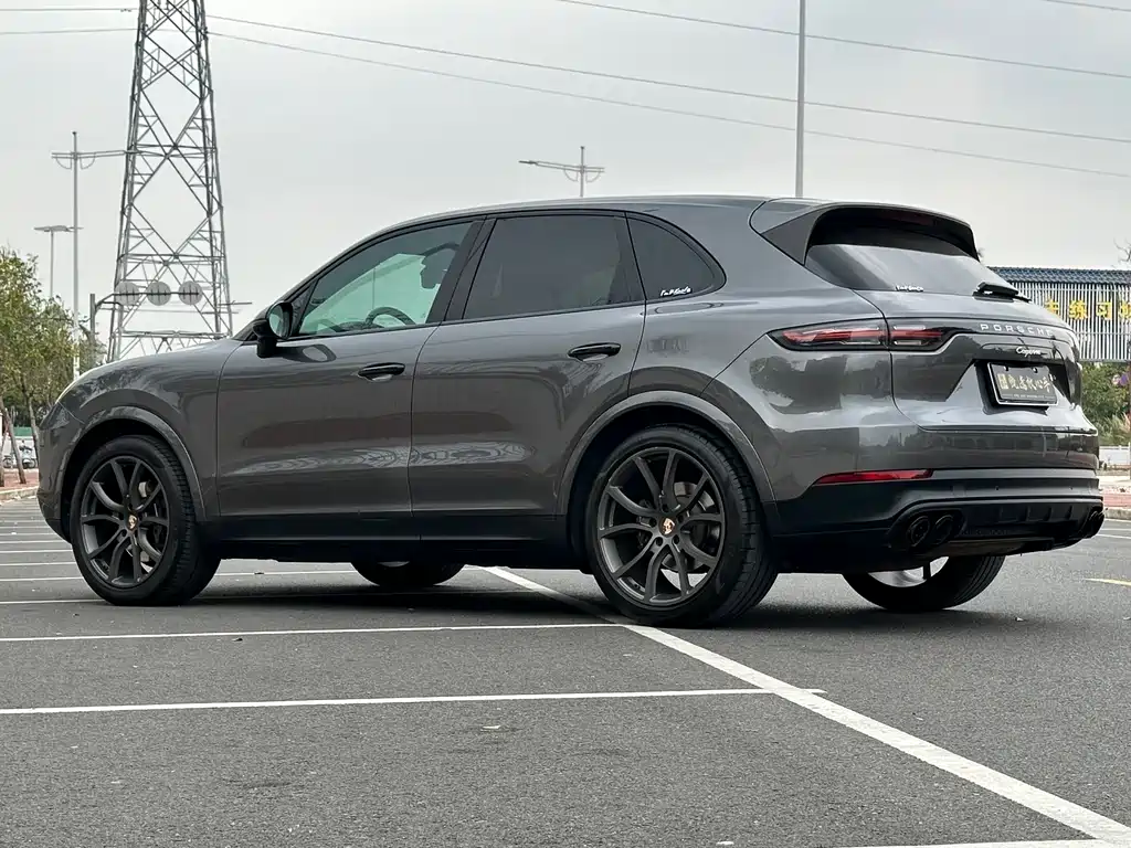 Porsche Cayenne 2019 — фото 4