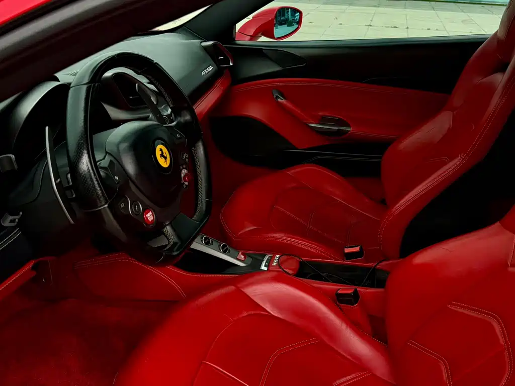 Ferrari 488 2015 — фото 11