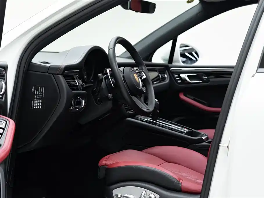 Porsche Macan 2022 — фото 9