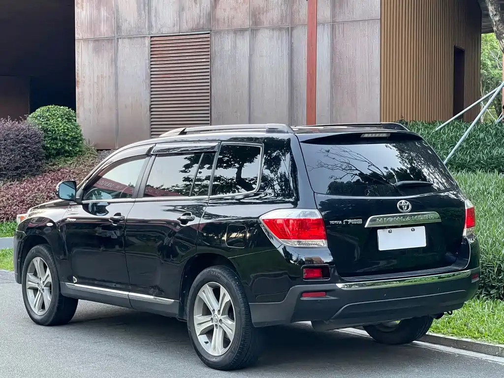 Toyota Highlander 2012 — фото 4