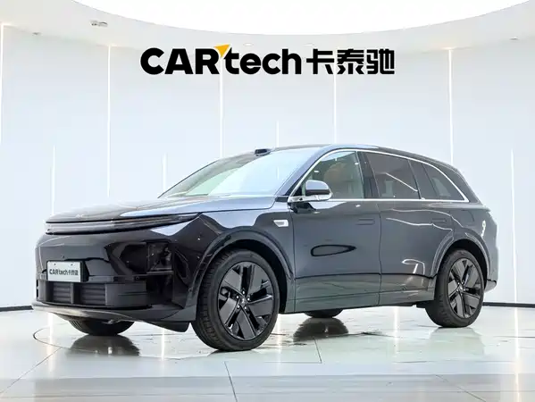 Li Auto L6 2025