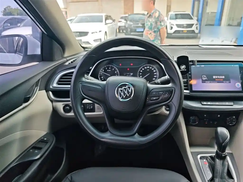 Buick Excelle 2019 — фото 11