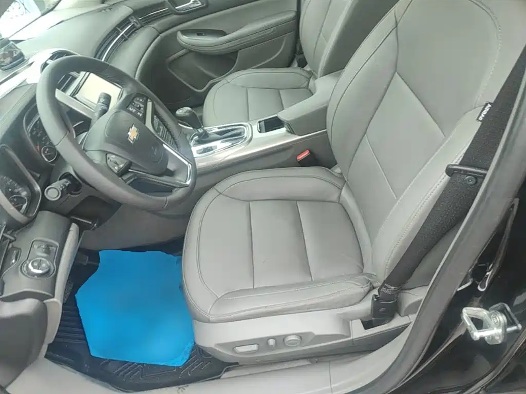 Chevrolet Malibu 2015 — фото 15