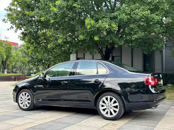 Volkswagen Sagitar 2011
