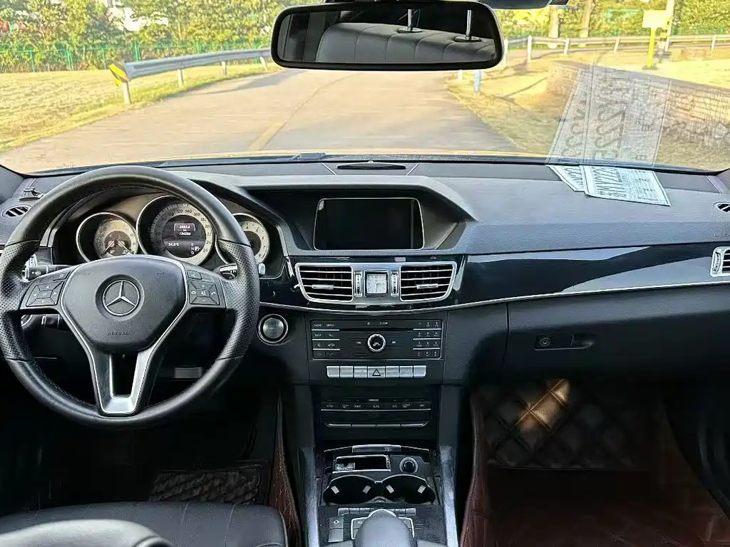 Mercedes-Benz E-Class 2016