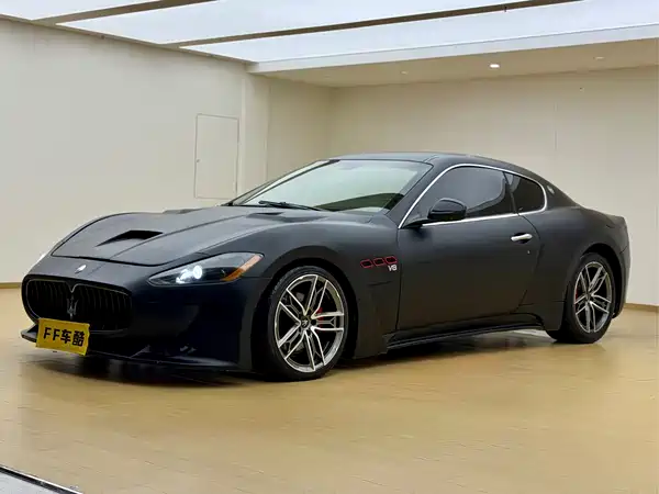 Maserati Granturismo 2010