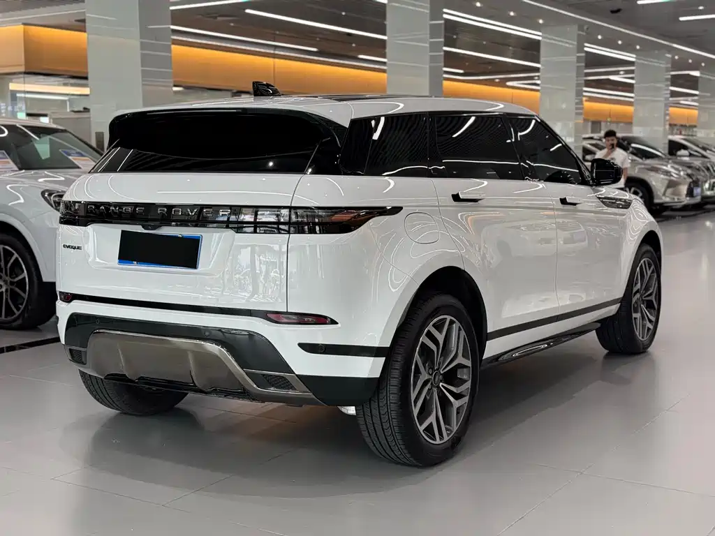 Land Rover Evoque 2025 — фото 11