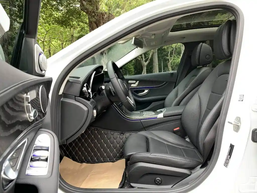 Mercedes-Benz C-Class 2019