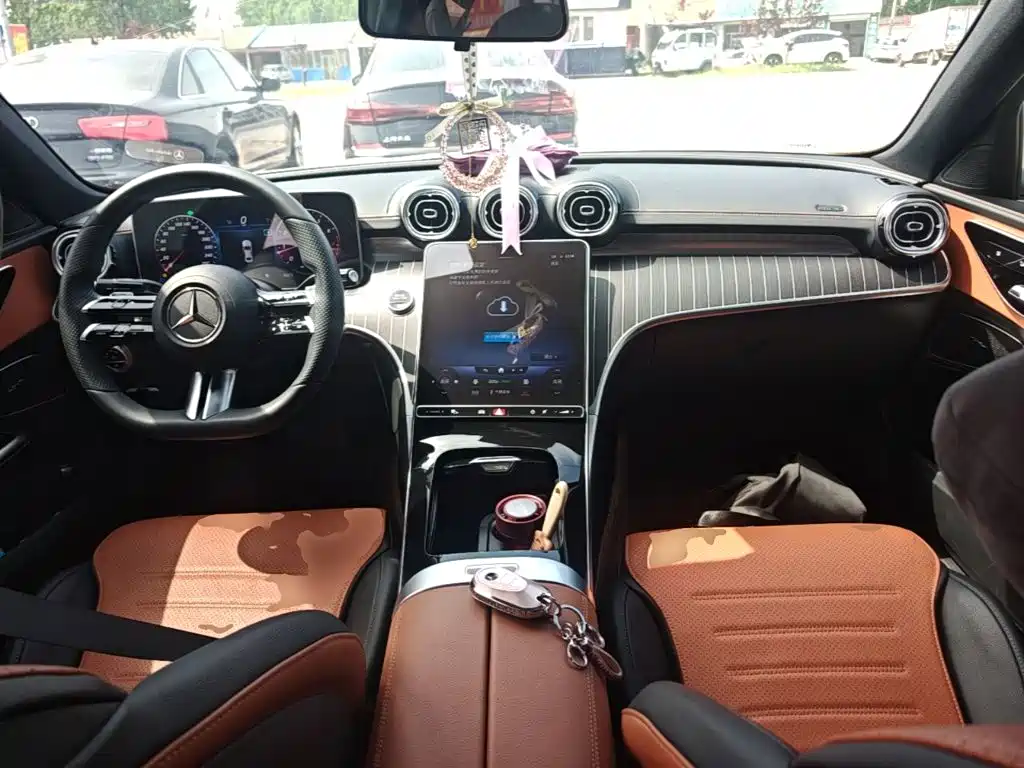 Mercedes-Benz C-Class 2023