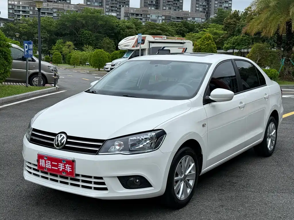 Volkswagen Jetta 2016 — фото 1