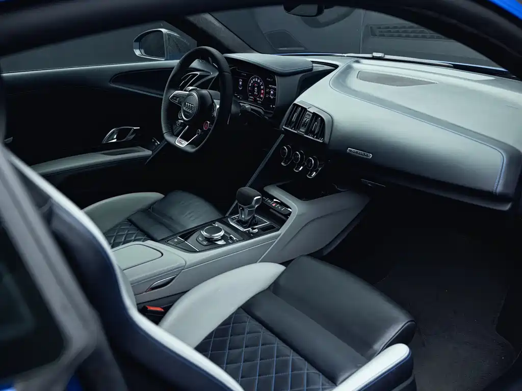 Audi R8 2018 — фото 11