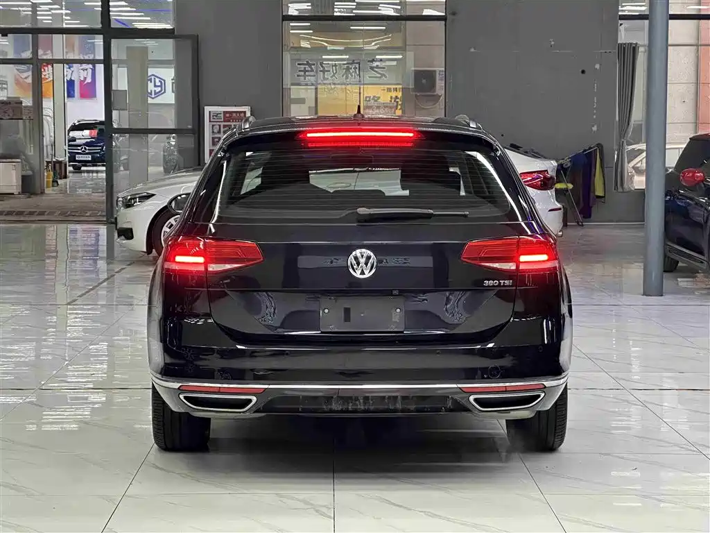 Volkswagen Viloran 2018 — фото 5