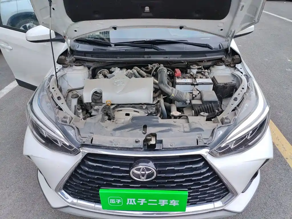 Toyota Yaris L 2021 — фото 11