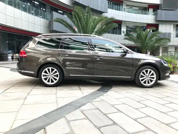 Volkswagen Magotan 2012