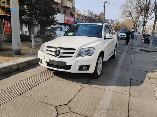 Mercedes-Benz GLK-Class 2011