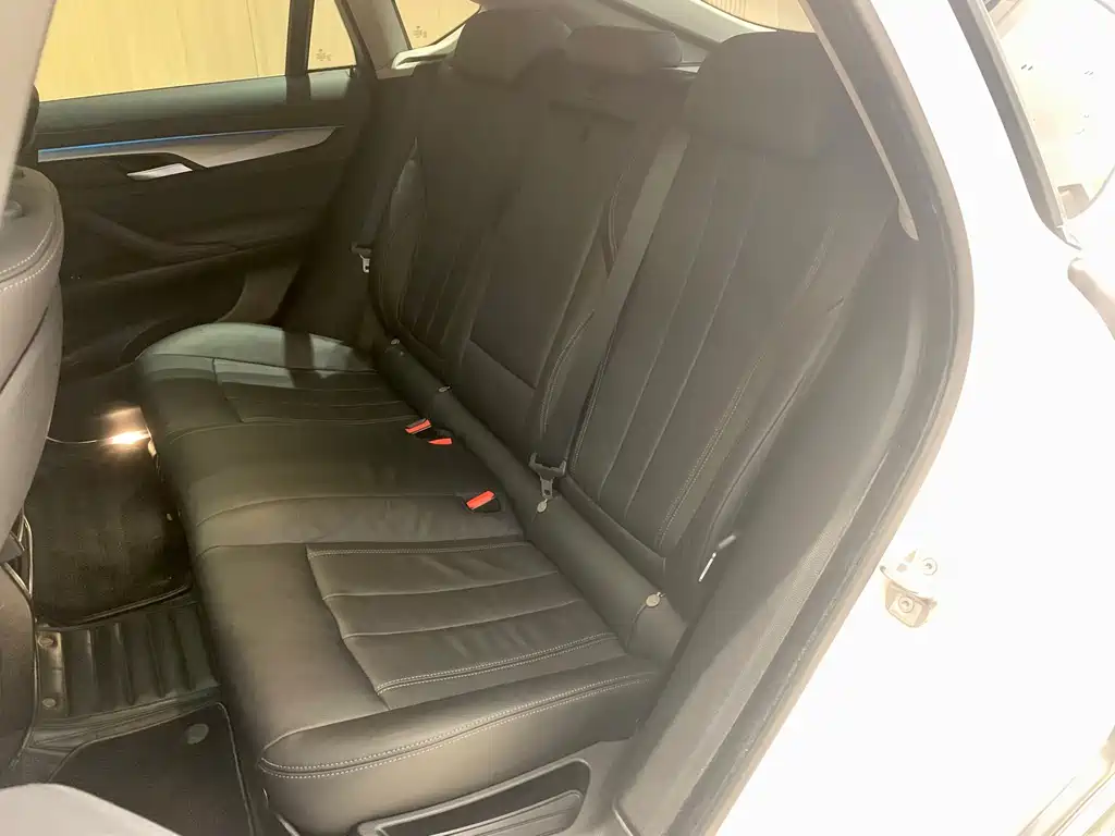 BMW X6 2018 — фото 16