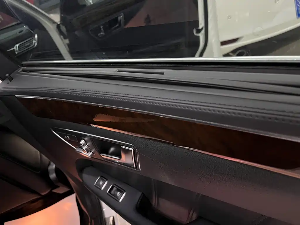 Mercedes-Benz E-Class 2014 — фото 15