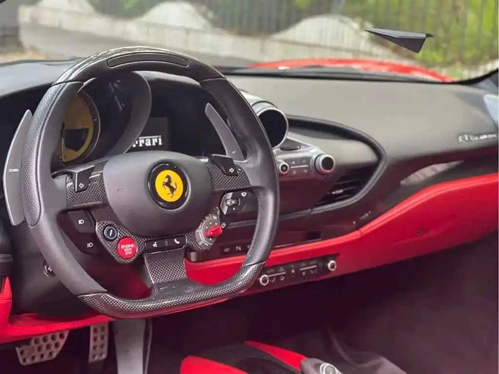 Ferrari F8 2021 — фото 5