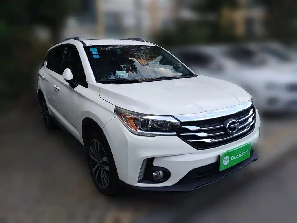 GAC Motor Trumpchi GS4 2015 — фото 3