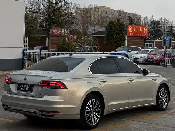 Volkswagen Phideon 2018