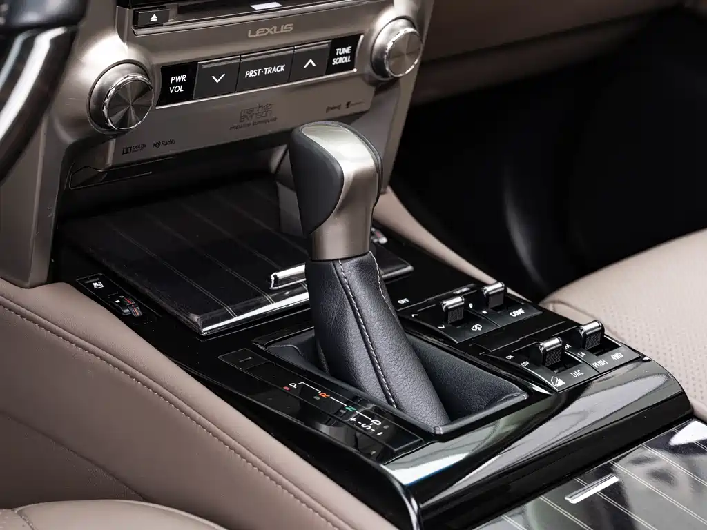 Lexus GX 2022 — фото 16