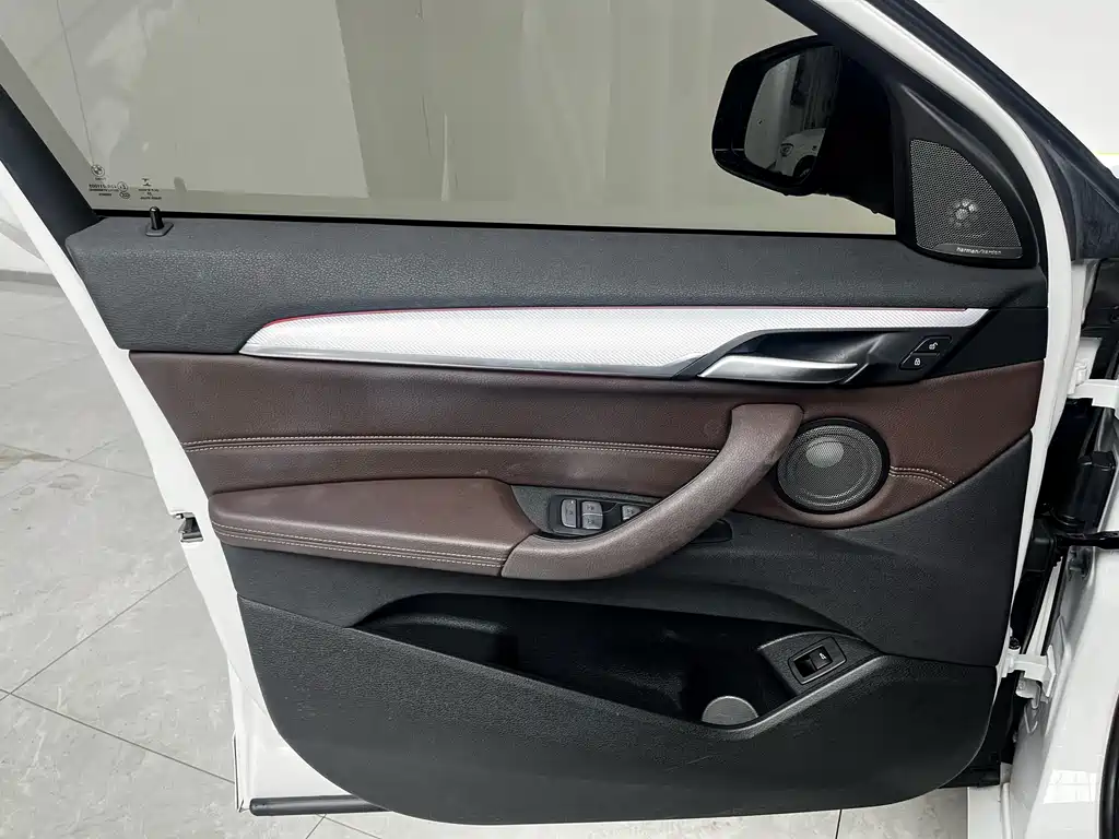 BMW X2 2021 — фото 14