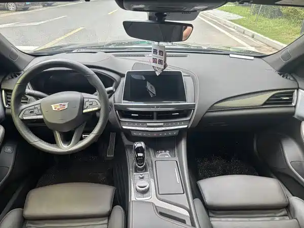 Cadillac CT5 2024