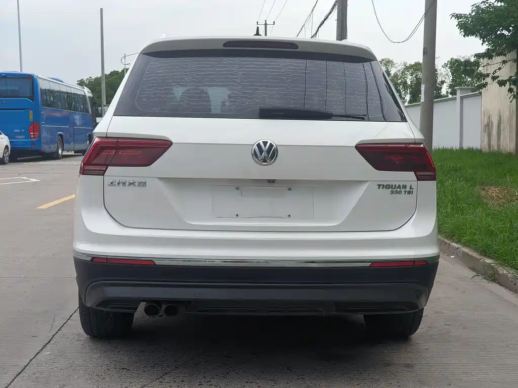 Volkswagen Tiguan L 2017 — фото 7