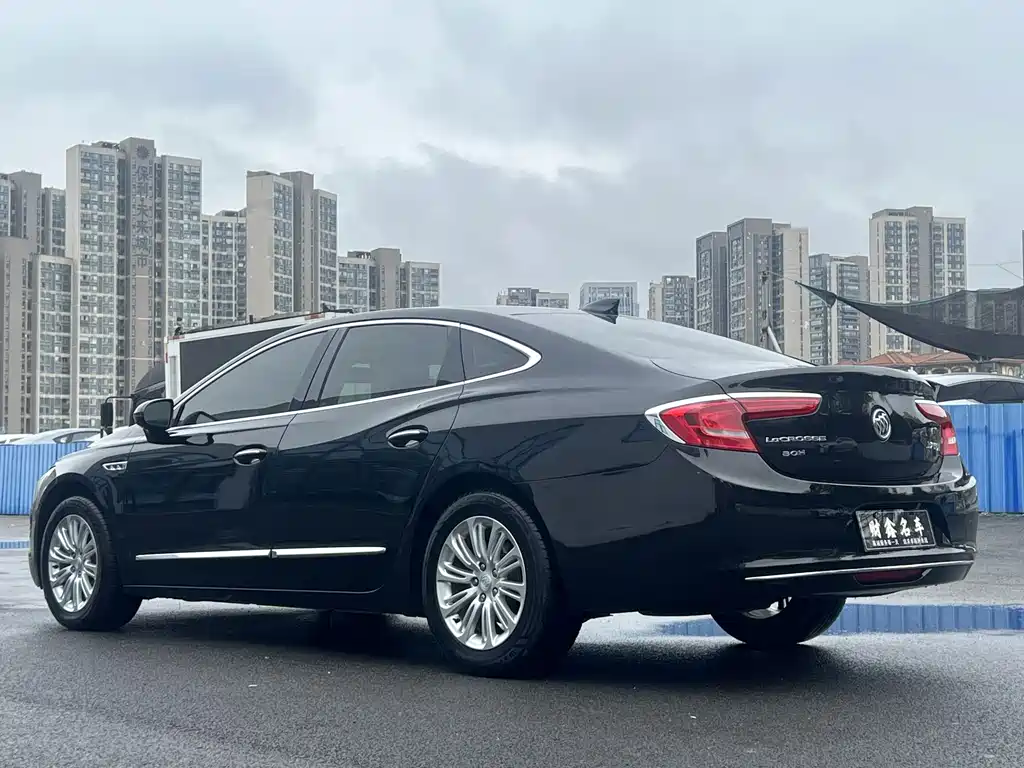 Buick LaCrosse 2019 — фото 15