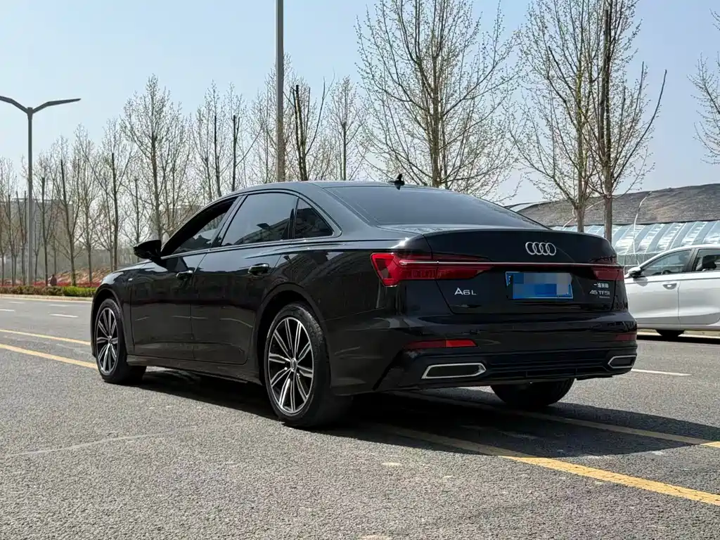 Audi A6L 2020