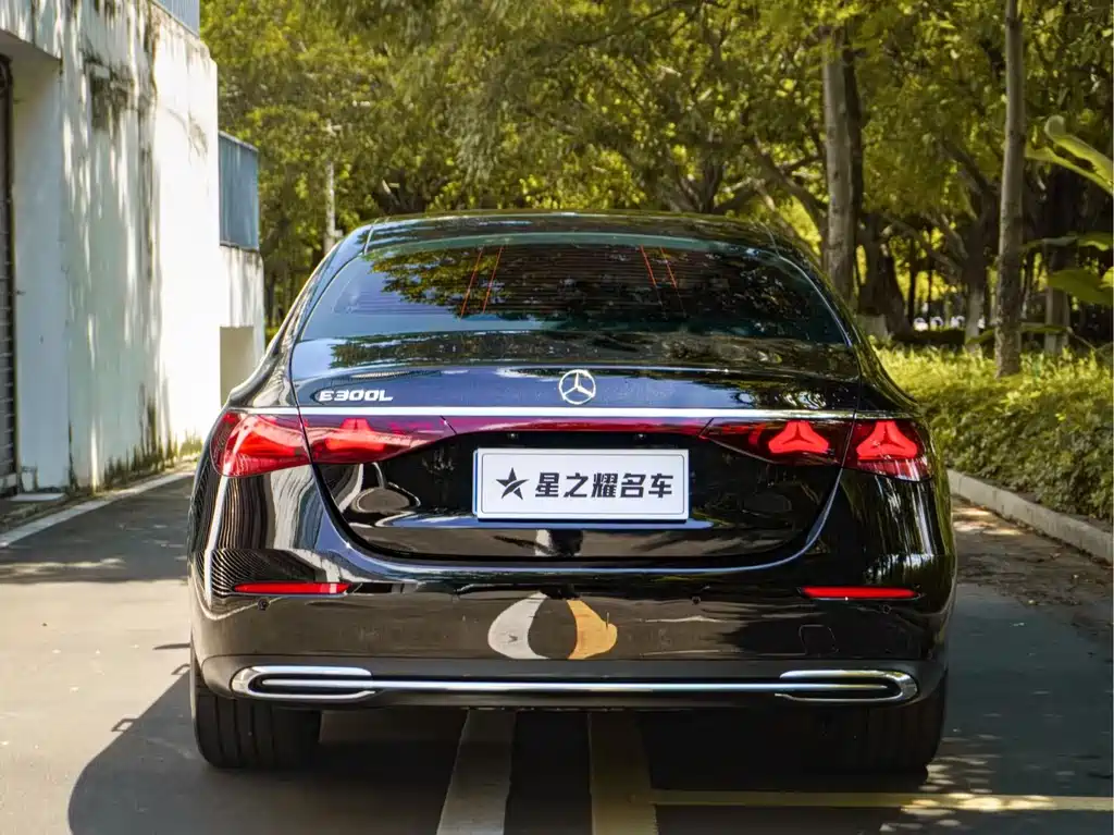 Mercedes-Benz E-Class 2024