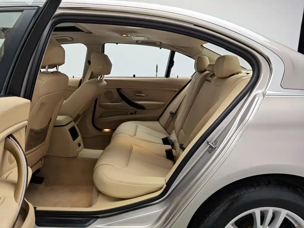 BMW 3 Series 2013 — фото 15