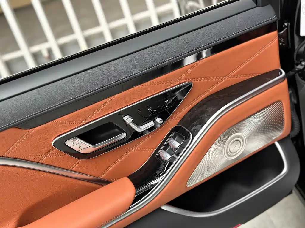 Mercedes-Benz Maybach S-Class 2022 — фото 17