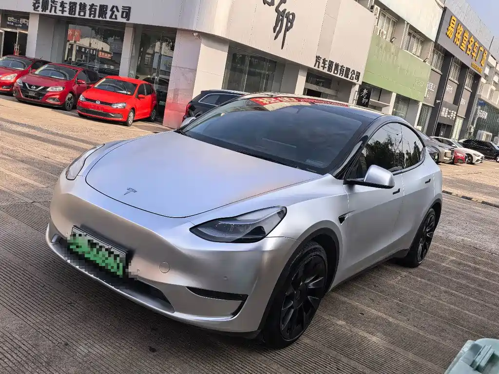 Tesla Model Y 2021